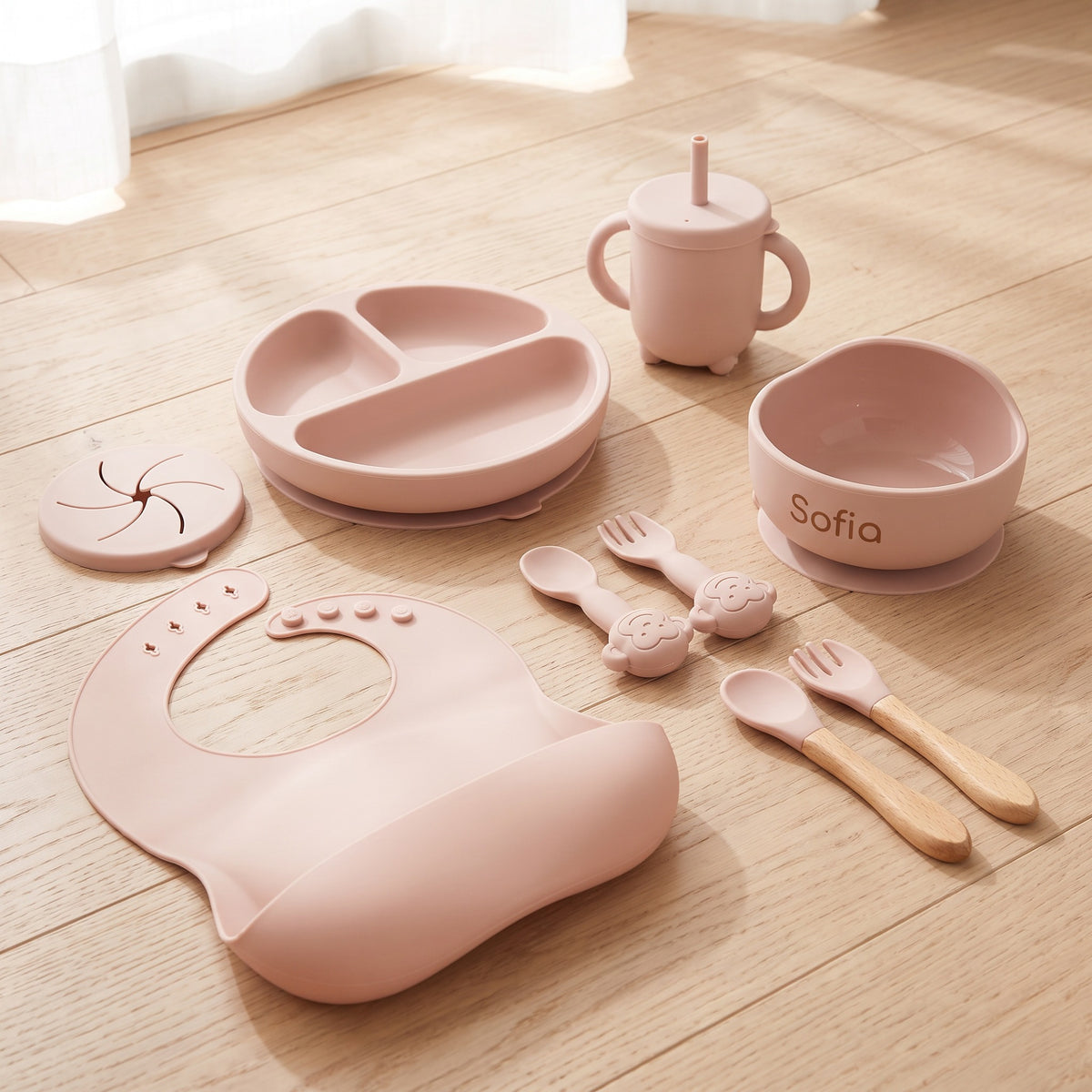 Set pappa per lo svezzamento Rosa cipria/Polvere - Set completo sul pavimento di legno, ciotola col nome