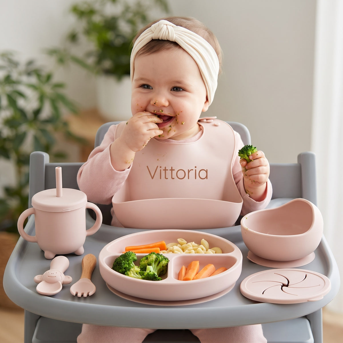 Set pappa per lo svezzamento Rosa cipria/Polvere - Bimba che mangia col bavaglino col nome