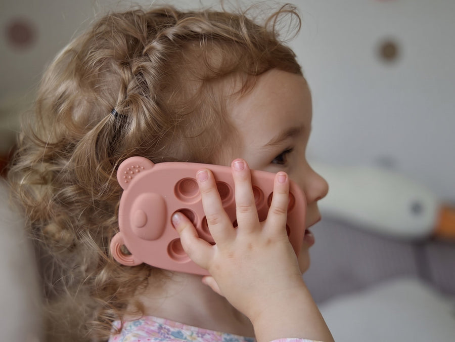 Primo telefono, Bimba al telefono